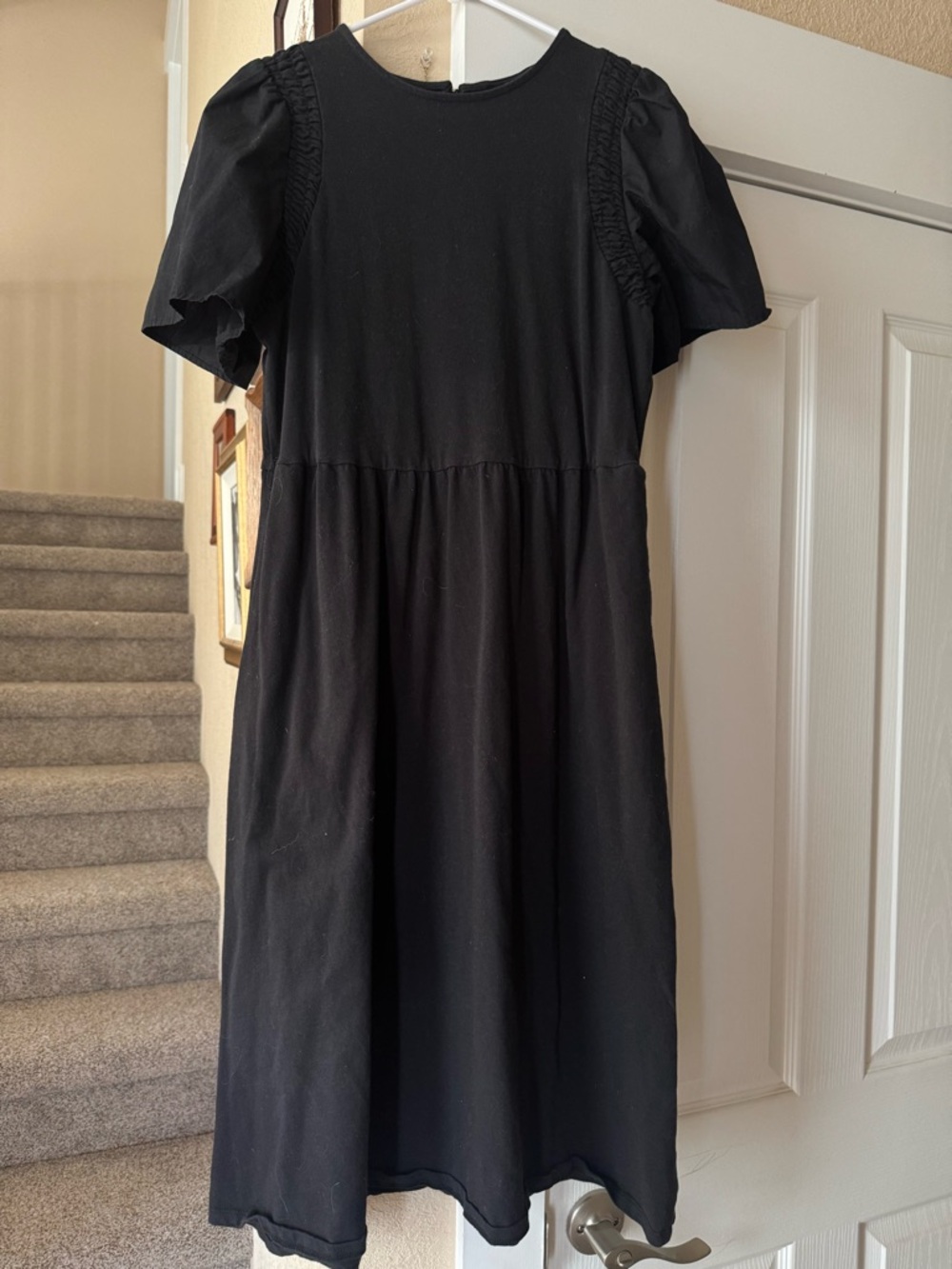 Who What Wear Black Short Puff Sleeve Midi Dress